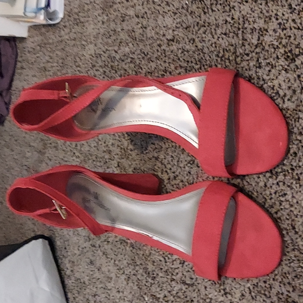 Worthington Red High heels (size 9)